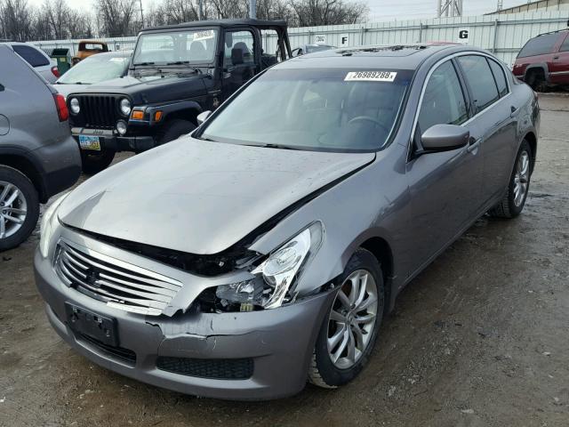 JNKCV61F09M052348 - 2009 INFINITI G37 GRAY photo 2