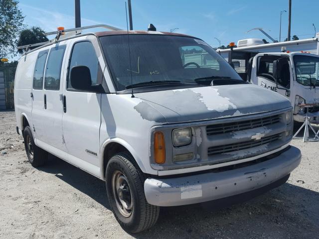 1GCHG35R611226708 - 2001 CHEVROLET EXPRESS G3 WHITE photo 1