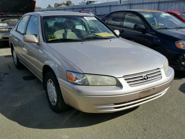 4T1BG22K7XU890591 - 1999 TOYOTA CAMRY CE TAN photo 1