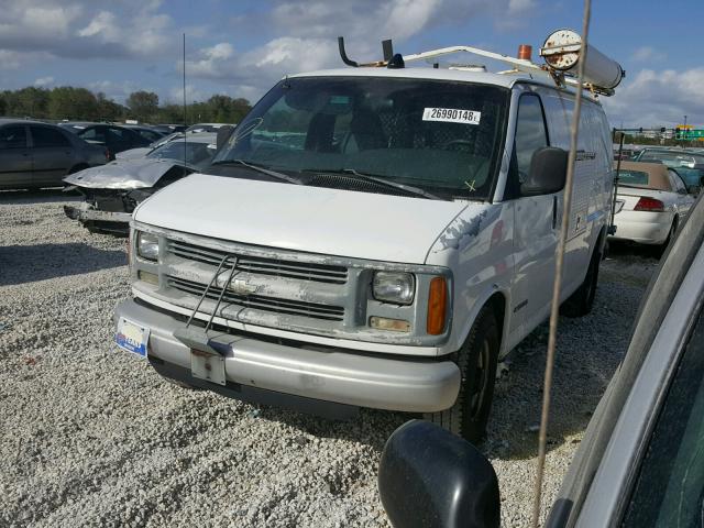 1GCHG35R9Y1229693 - 2000 CHEVROLET EXPRESS G3 WHITE photo 2