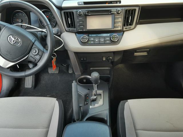 JTMWFREV5HJ124224 - 2017 TOYOTA RAV4 XLE RED photo 9