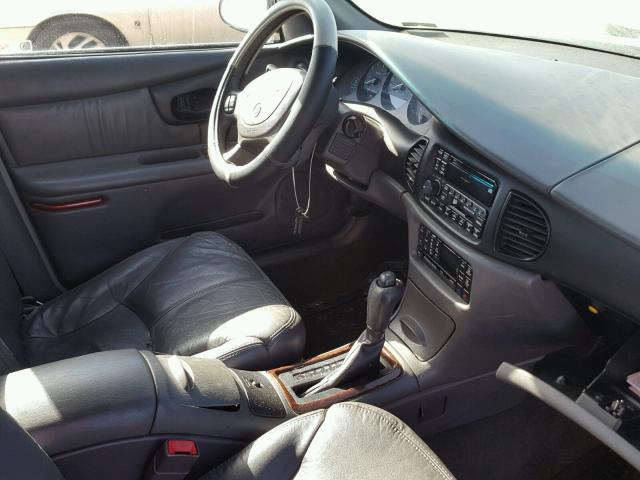 2G4WF551921257510 - 2002 BUICK REGAL GS GRAY photo 9