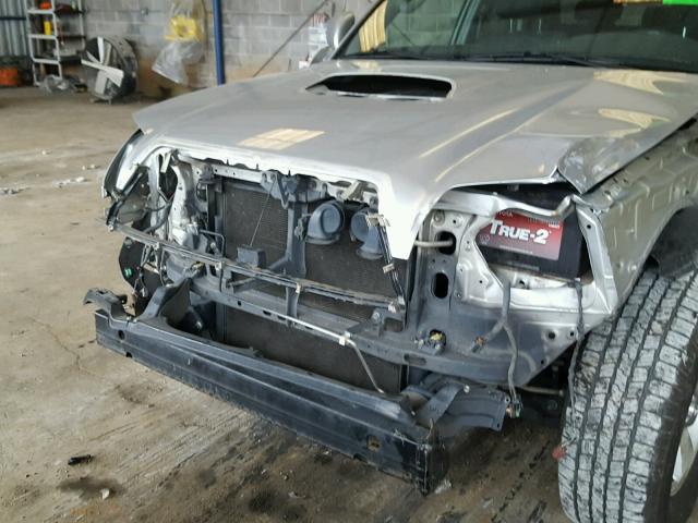 JTEZU14RX70086157 - 2007 TOYOTA 4RUNNER SR SILVER photo 9