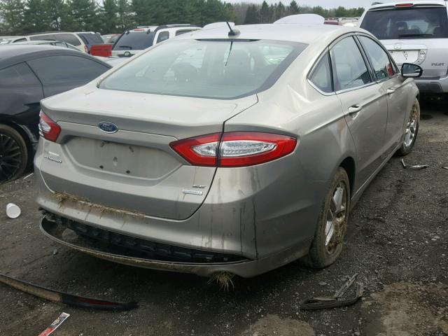 3FA6P0HDXFR173584 - 2015 FORD FUSION SE GOLD photo 4