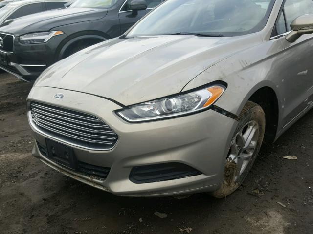 3FA6P0HDXFR173584 - 2015 FORD FUSION SE GOLD photo 9