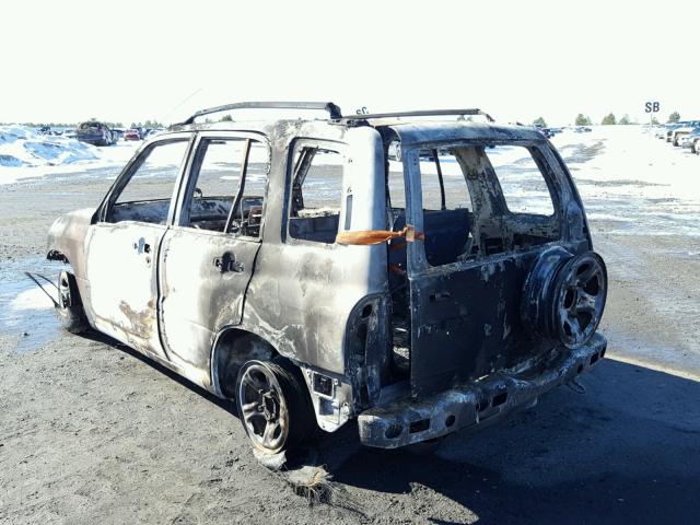 2CNBJ13CXY6946400 - 2000 CHEVROLET TRACKER BURN photo 3