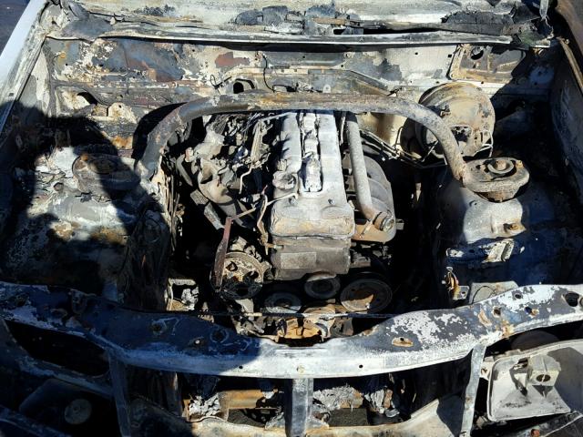 2CNBJ13CXY6946400 - 2000 CHEVROLET TRACKER BURN photo 7