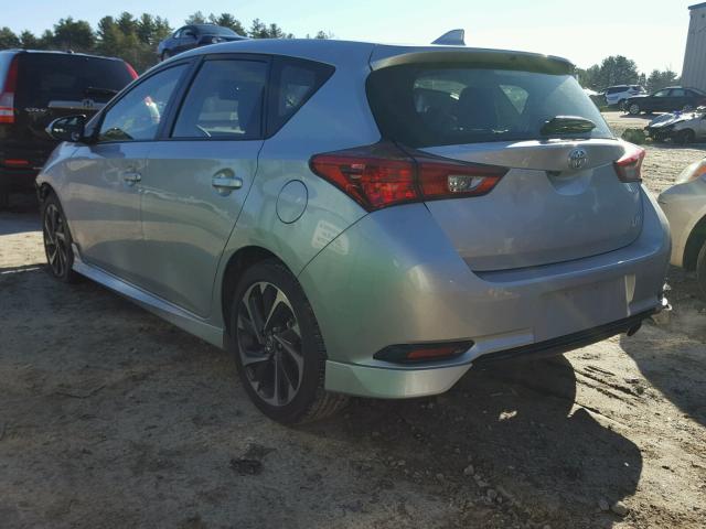 JTNKARJE0JJ558345 - 2018 TOYOTA COROLLA IM GRAY photo 3