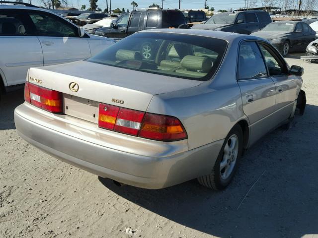 JT8BF28G0W5027357 - 1998 LEXUS ES 300 GOLD photo 4