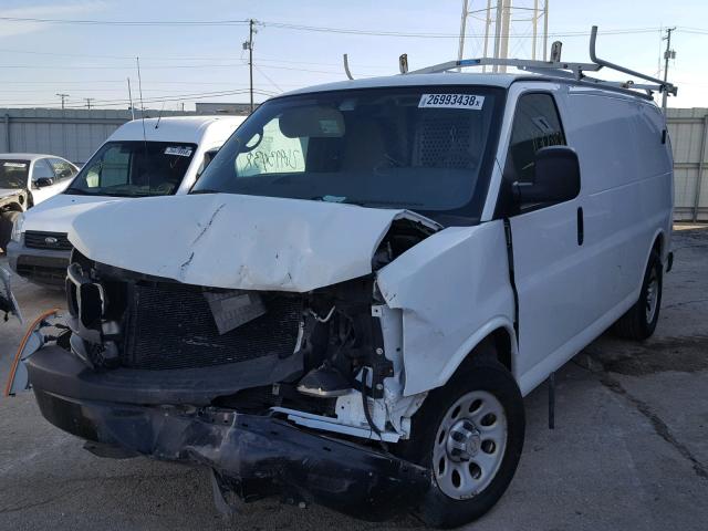 1GCUGADX7A1150161 - 2010 CHEVROLET EXPRESS G1 WHITE photo 2