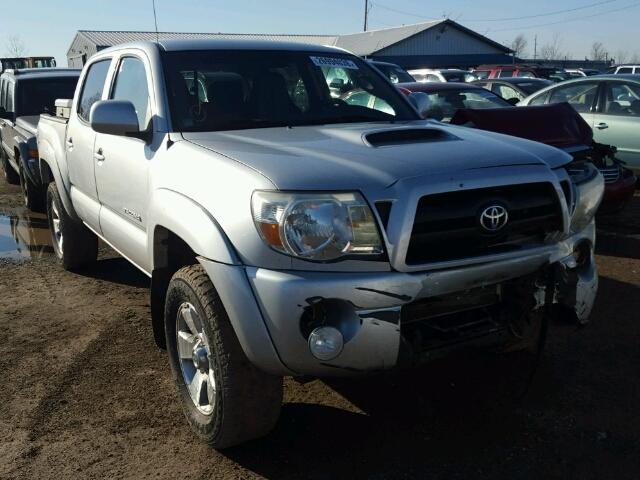 5TELU42N26Z206818 - 2006 TOYOTA TACOMA DOU SILVER photo 1