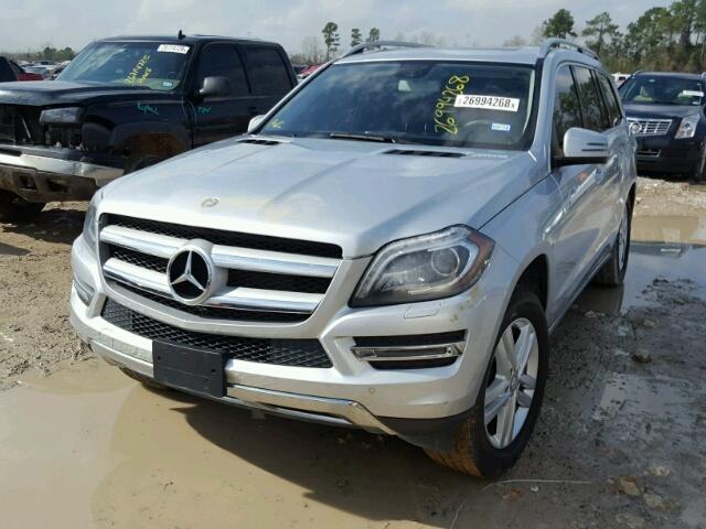 4JGDF7CE9DA261008 - 2013 MERCEDES-BENZ GL 450 4MA SILVER photo 2