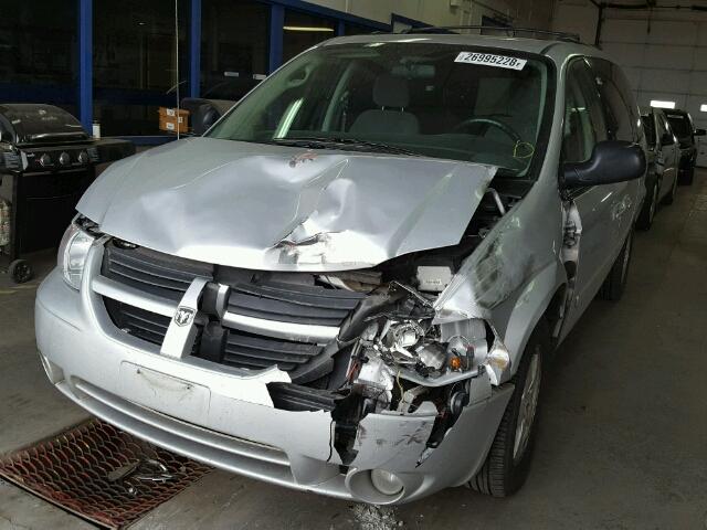 2D4GP44L77R117745 - 2007 DODGE GRAND CARA GRAY photo 2