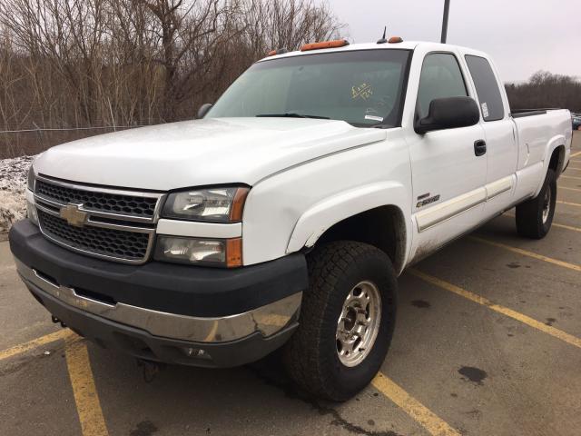 1GCHK29265E243481 - 2005 CHEVROLET SILVERADO WHITE photo 2