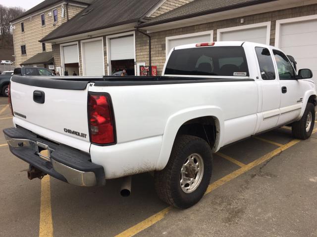 1GCHK29265E243481 - 2005 CHEVROLET SILVERADO WHITE photo 4