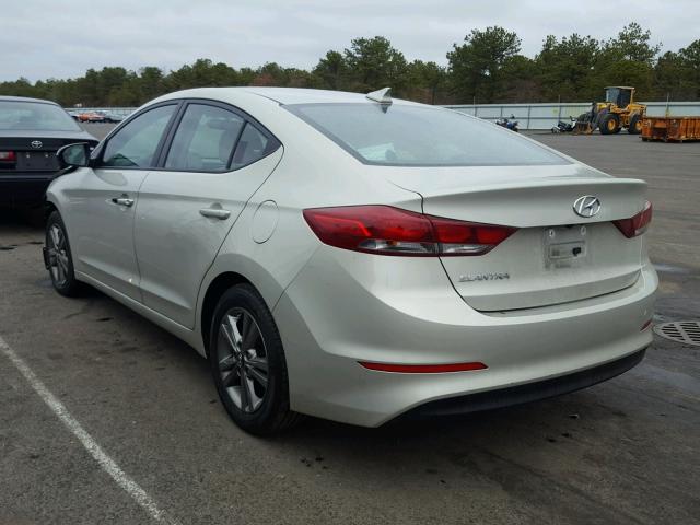 5NPD84LF3HH000445 - 2017 HYUNDAI ELANTRA SE SILVER photo 3