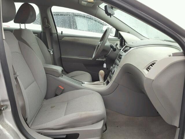 1G1ZB5EB4AF208446 - 2010 CHEVROLET MALIBU LS SILVER photo 5