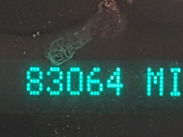 1G1ZB5EB4AF208446 - 2010 CHEVROLET MALIBU LS SILVER photo 8