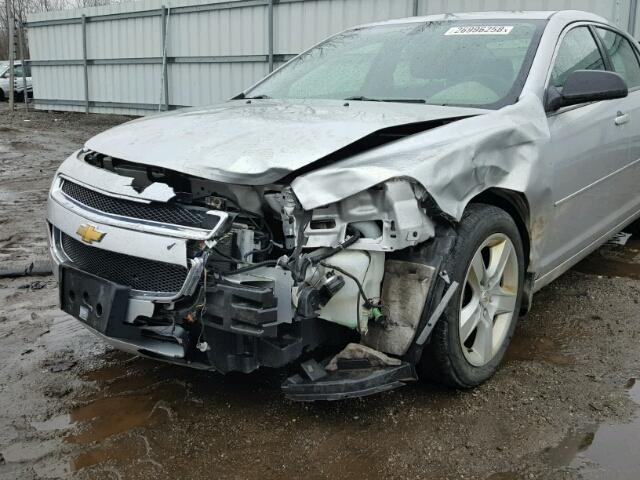 1G1ZB5EB4AF208446 - 2010 CHEVROLET MALIBU LS SILVER photo 9