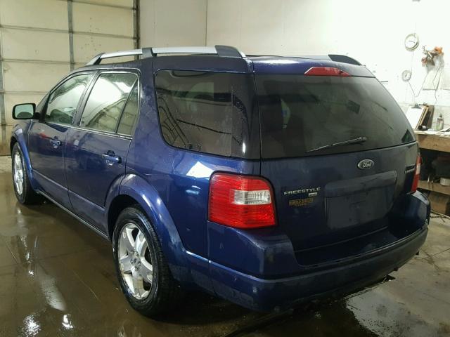 1FMDK06126GA03828 - 2006 FORD FREESTYLE BLUE photo 3