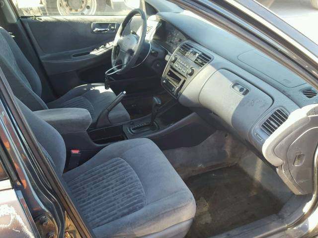 1HGCG5657WA176542 - 1998 HONDA ACCORD EX BLUE photo 5