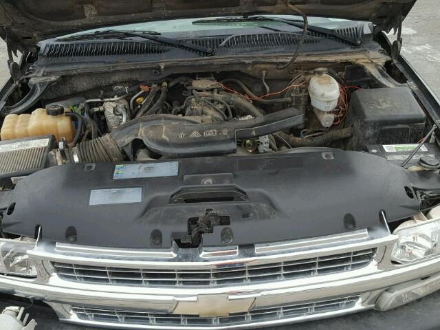 3GNEC16T13G163090 - 2003 CHEVROLET SUBURBAN C GRAY photo 7