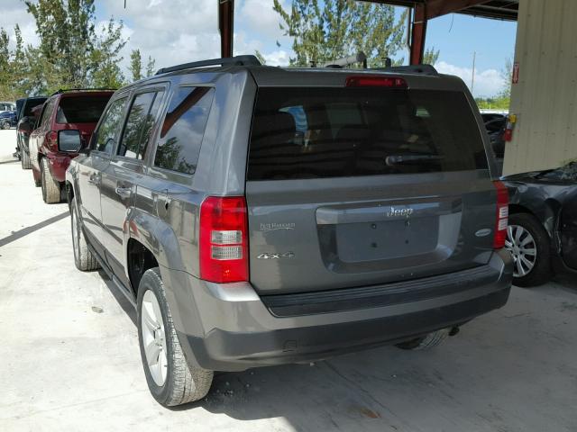 1C4NJRFB6DD192460 - 2013 JEEP PATRIOT LA GRAY photo 3