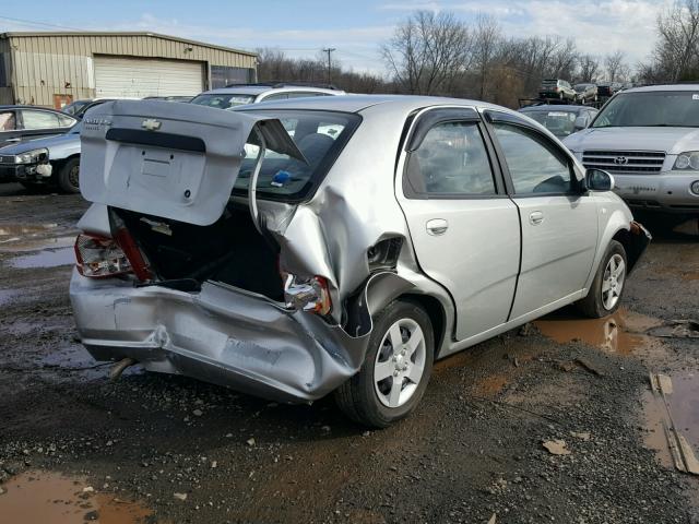 KL1TD52605B459788 - 2005 CHEVROLET AVEO BASE SILVER photo 4