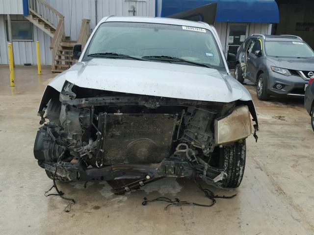 1N6BA06A95N534014 - 2005 NISSAN TITAN XE SILVER photo 9