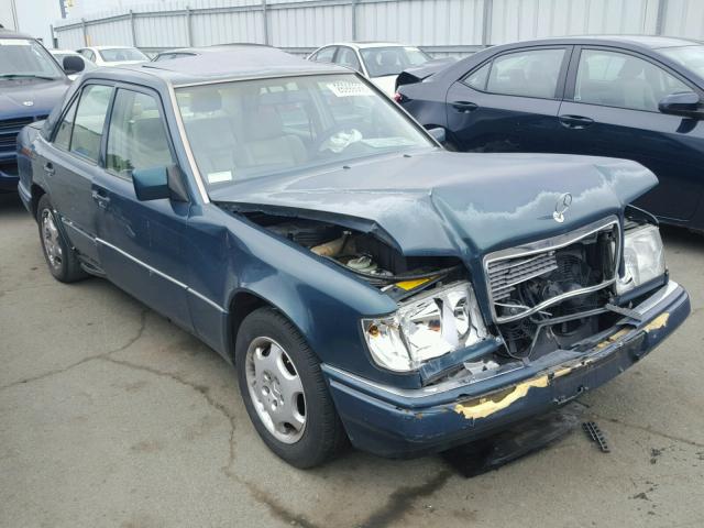 WDBEA32E9SC229239 - 1995 MERCEDES-BENZ E 320 BASE GREEN photo 1