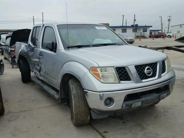 1N6AD07UX7C412269 - 2007 NISSAN FRONTIER C SILVER photo 1