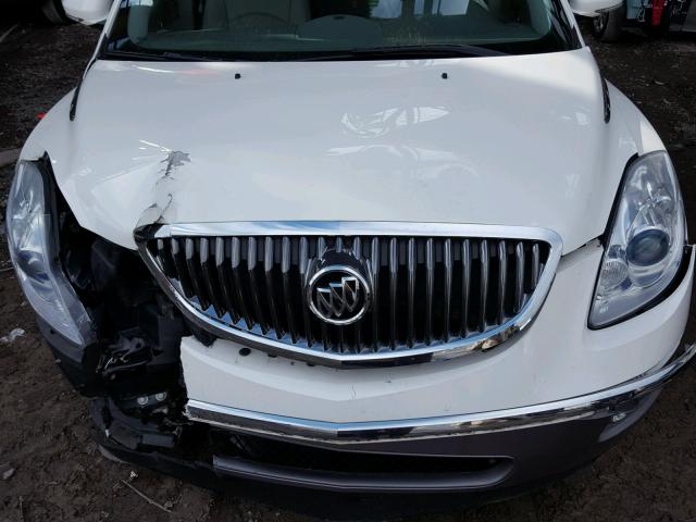 5GAKRCED7CJ300226 - 2012 BUICK ENCLAVE WHITE photo 7