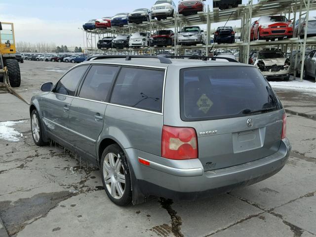 WVWDD63B35E153469 - 2005 VOLKSWAGEN PASSAT GLS SILVER photo 3