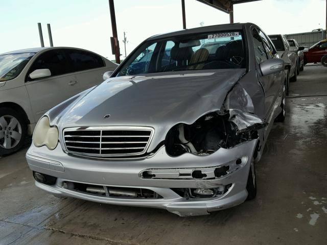 WDBRF52H87A939177 - 2007 MERCEDES-BENZ C 230 SILVER photo 2