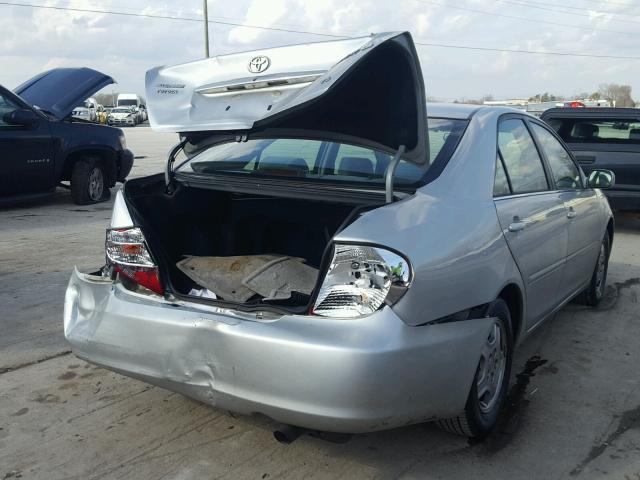 4T1BF32K43U042932 - 2003 TOYOTA CAMRY LE SILVER photo 4