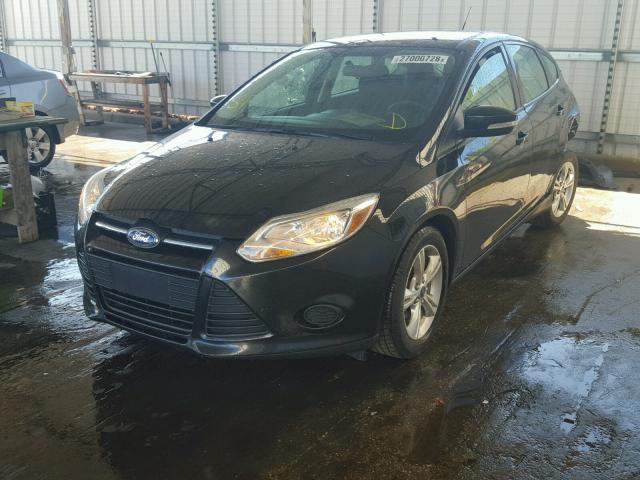 1FADP3K24DL338623 - 2013 FORD FOCUS SE BLACK photo 2