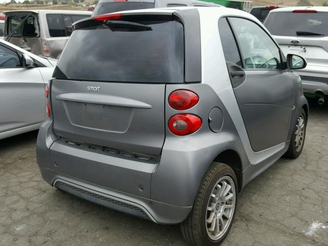 WMEEJ3BA2DK682952 - 2013 SMART FORTWO PUR GRAY photo 4