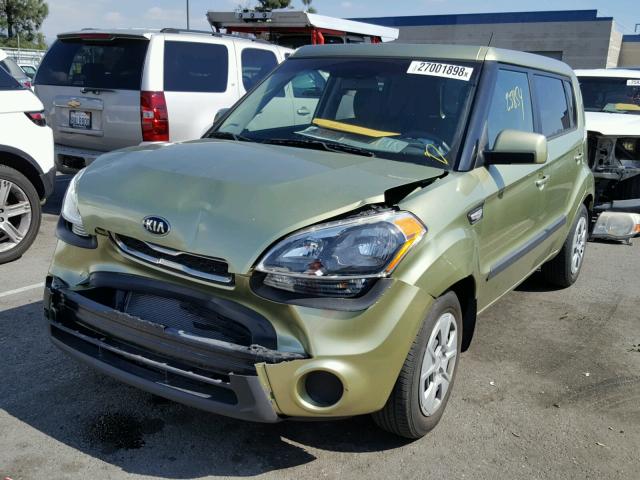 KNDJT2A5XD7614035 - 2013 KIA SOUL GREEN photo 2