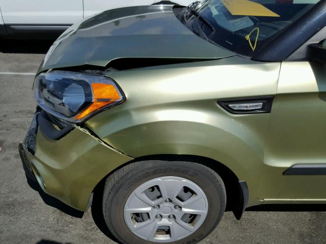 KNDJT2A5XD7614035 - 2013 KIA SOUL GREEN photo 9