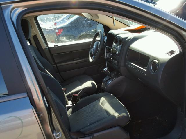 1C4NJDBBXCD583103 - 2012 JEEP COMPASS SP GRAY photo 5