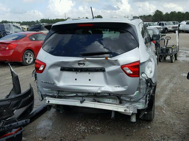 5N1DR2MN1HC687505 - 2017 NISSAN PATHFINDER SILVER photo 4