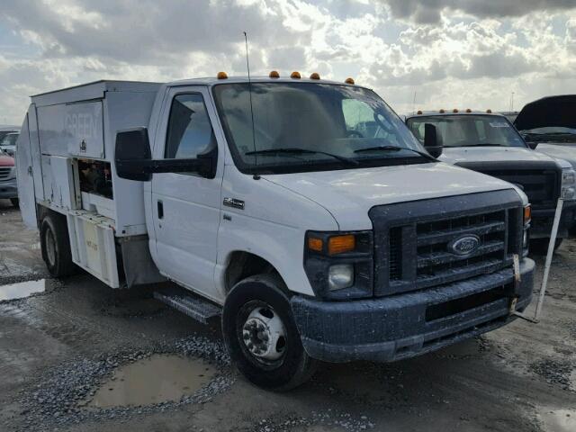 1FDXE4FL1BDA30124 - 2011 FORD ECONOLINE WHITE photo 1