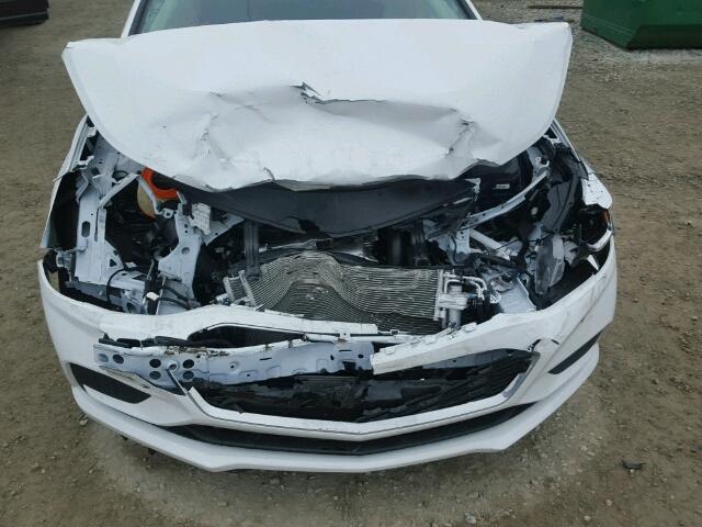 1G1BC5SM2H7273577 - 2017 CHEVROLET CRUZE LS WHITE photo 7