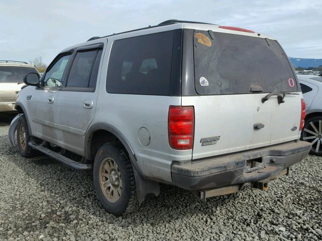 1FMPU16LXYLA77863 - 2000 FORD EXPEDITION SILVER photo 3