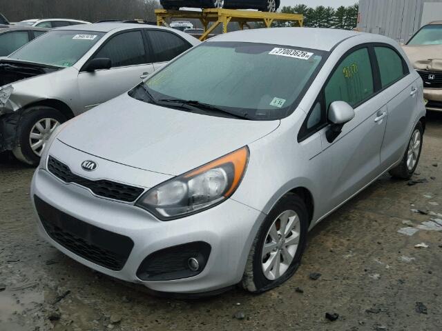 KNADN5A35F6445569 - 2015 KIA RIO EX SILVER photo 2