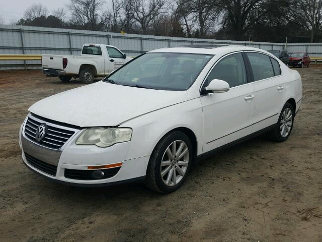 WVWEK73C67P032399 - 2007 VOLKSWAGEN PASSAT 2.0 WHITE photo 2