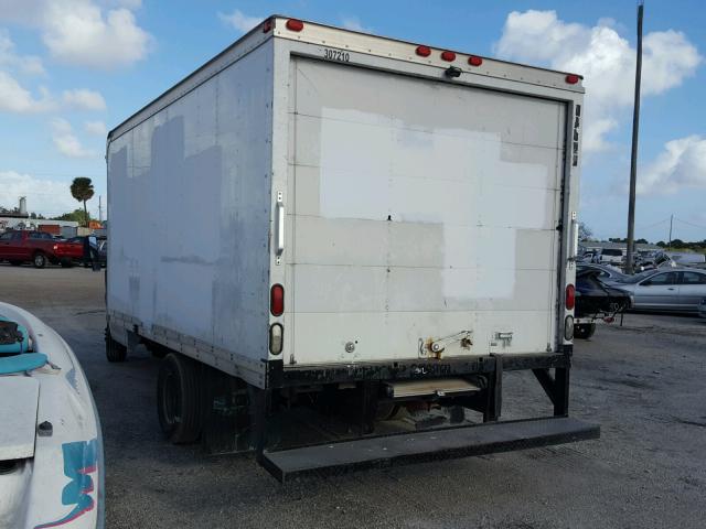 1GBJG31K281114528 - 2008 CHEVROLET EXPRESS G3 WHITE photo 3