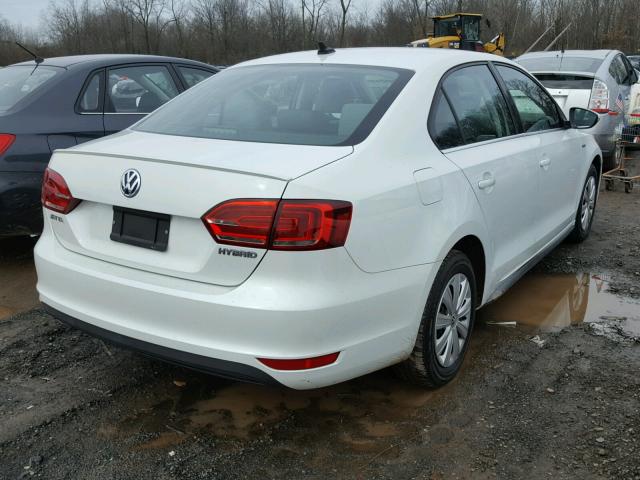 3VW637AJ8DM253164 - 2013 VOLKSWAGEN JETTA HYBR WHITE photo 4