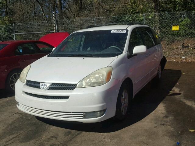 5TDZA22C15S234272 - 2005 TOYOTA SIENNA XLE WHITE photo 2