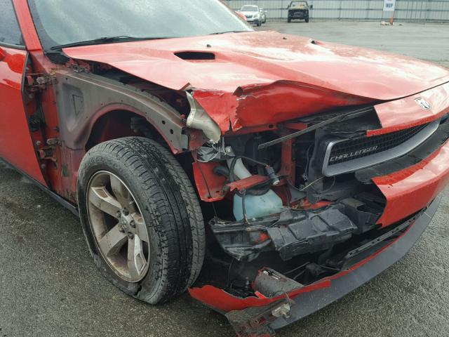 2B3CJ4DV8AH157524 - 2010 DODGE CHALLENGER RED photo 9